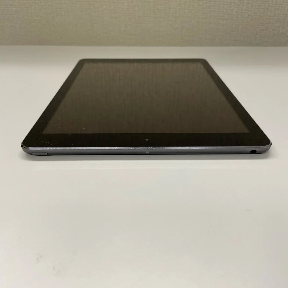 Apple iPad Air 1st Generation 16GB, Wi-Fi, 9.7 Space Gray